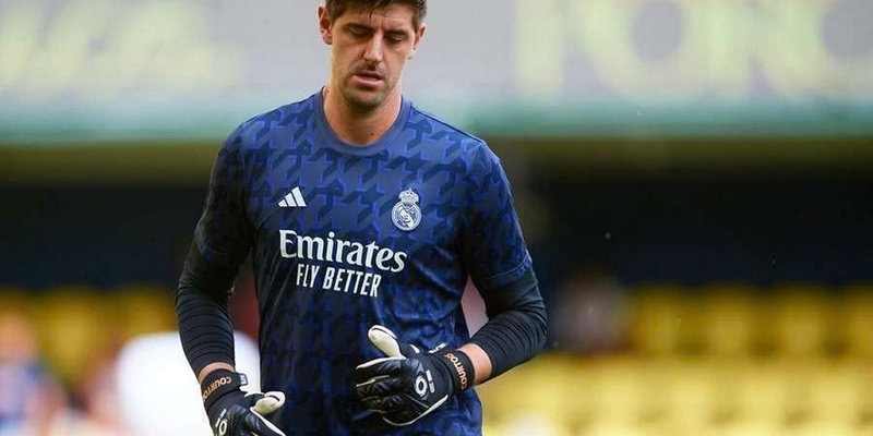 Al-Ahli sẵn sàng đưa thủ môn Courtois đến Ả Rập thi đấu